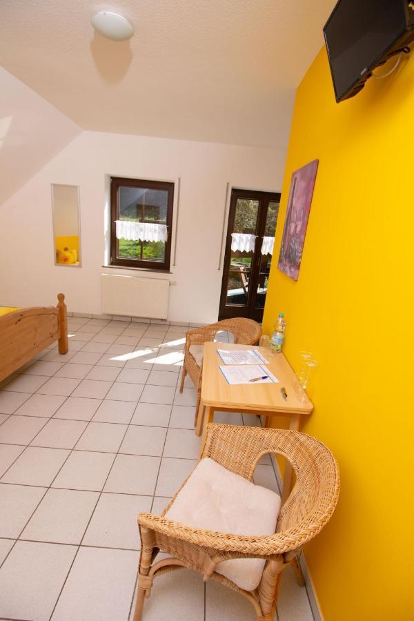 Weingut Christian Bucher Burg  Exterior foto